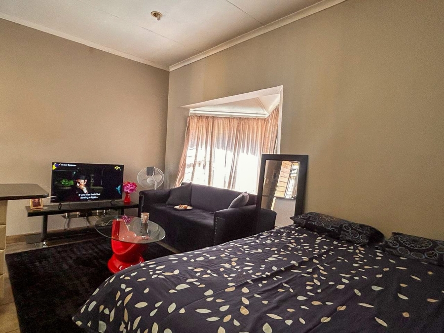 1 Bedroom Property for Sale in Dassie Rand North West